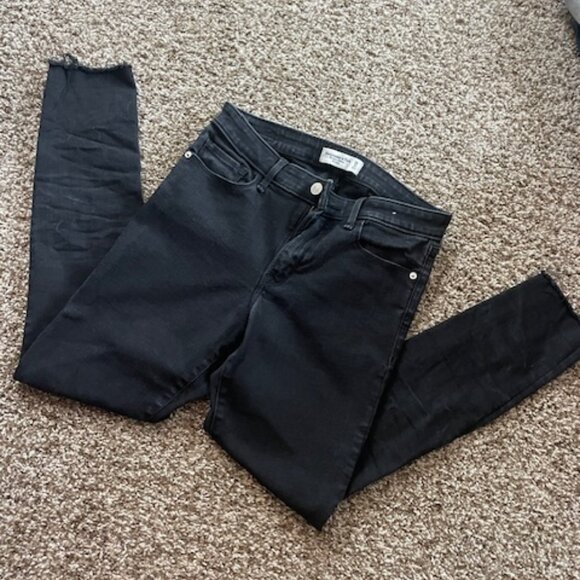 6 SHORT - The Super Skinny Mid Rise Abercrombie - Picture 1 of 2